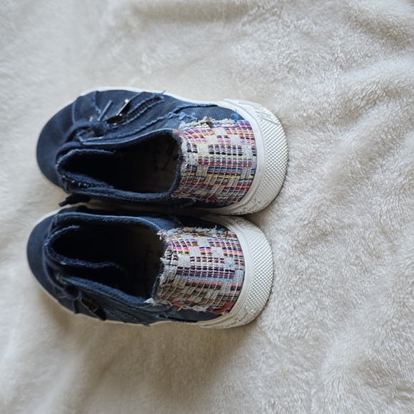 Blowfish Navy Blue Sneakers - Picture 4 of 10